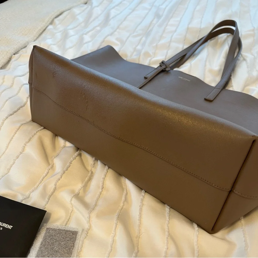 Saint Laurent East West Tote - Picture 5 of 16